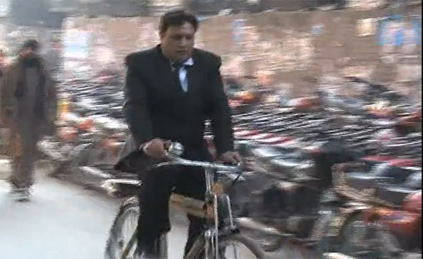 Car to bike to cycle due to fuel shortage